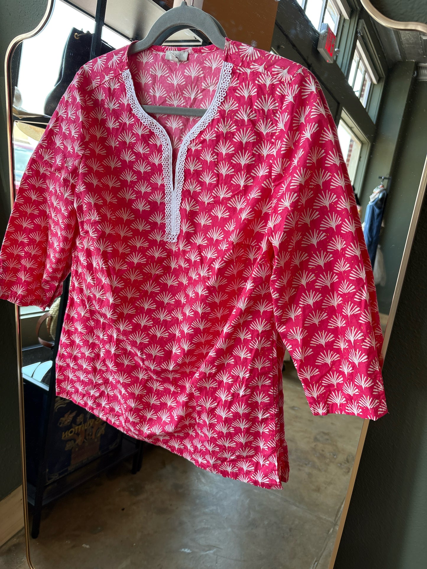 TALBOTS Size S pink and white Flowers Top