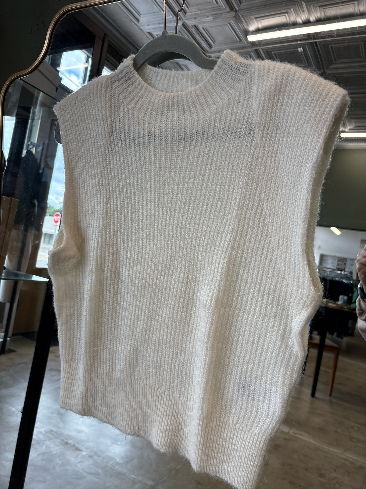 BANANA REP. Size S Ivory Sweater