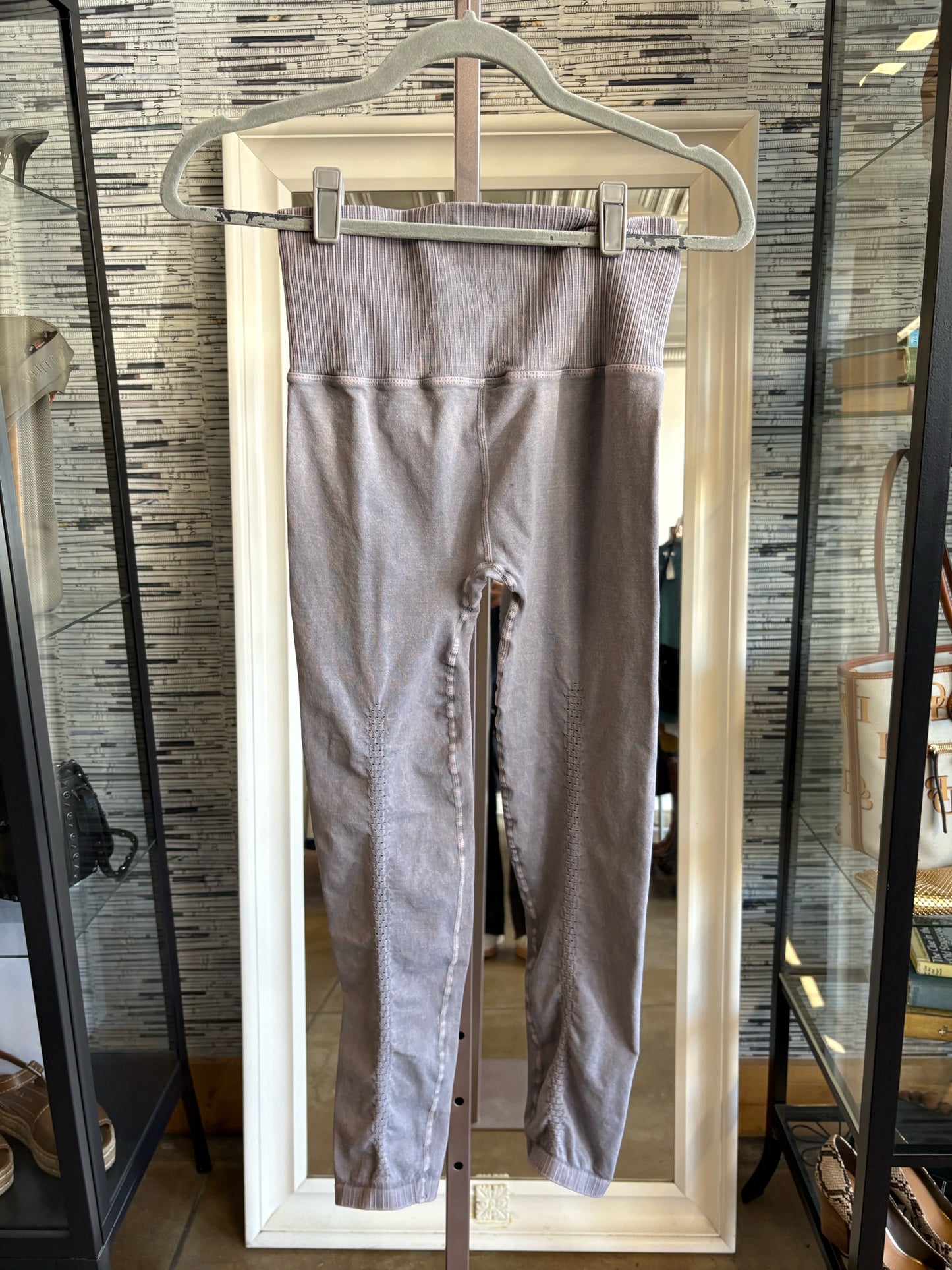 free people Size M Gray Leggings