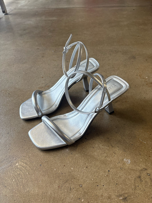 Open Edit Shoe Size 9.5 Silver Strappy Heels