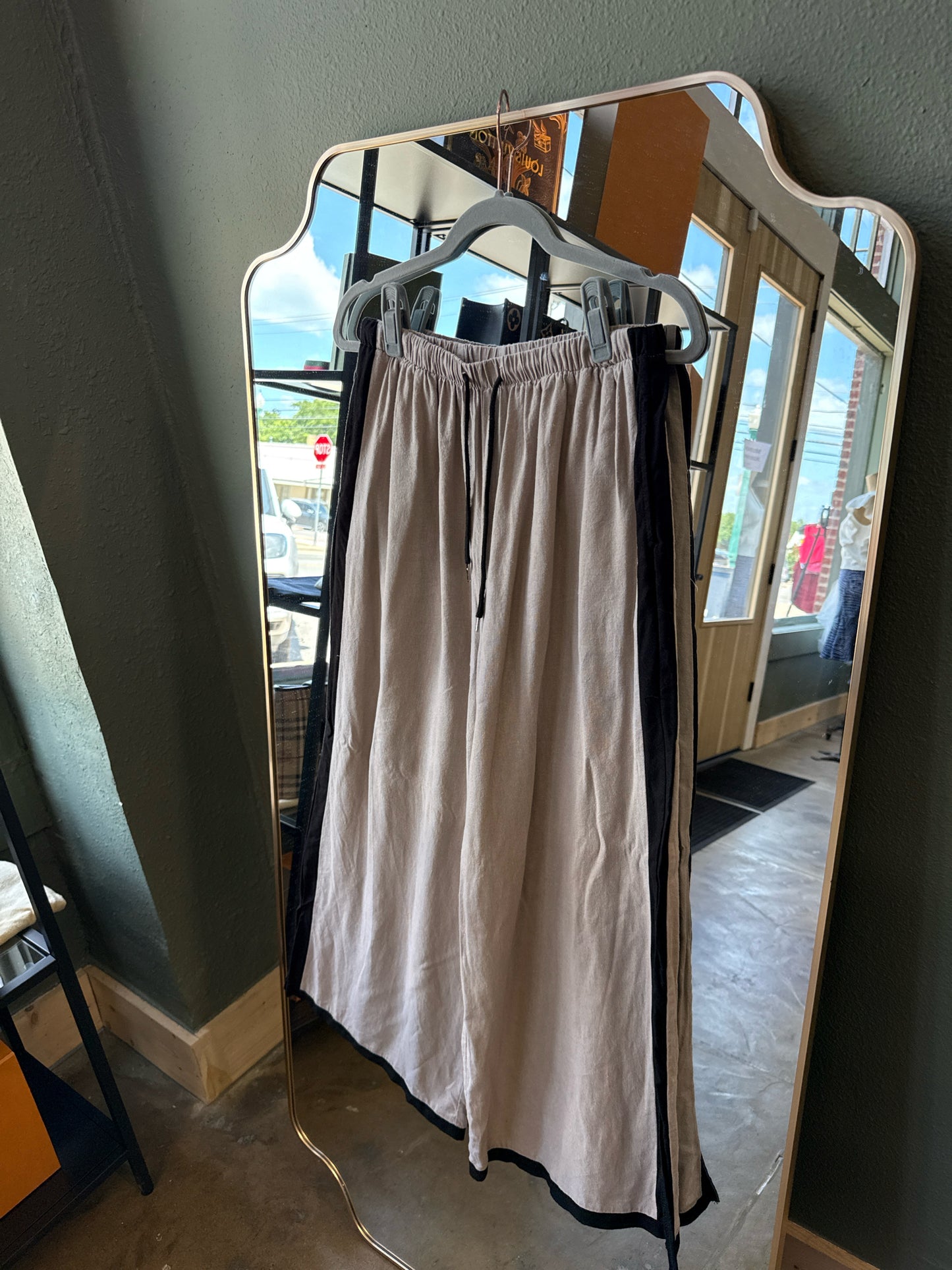Size M Brown Pants