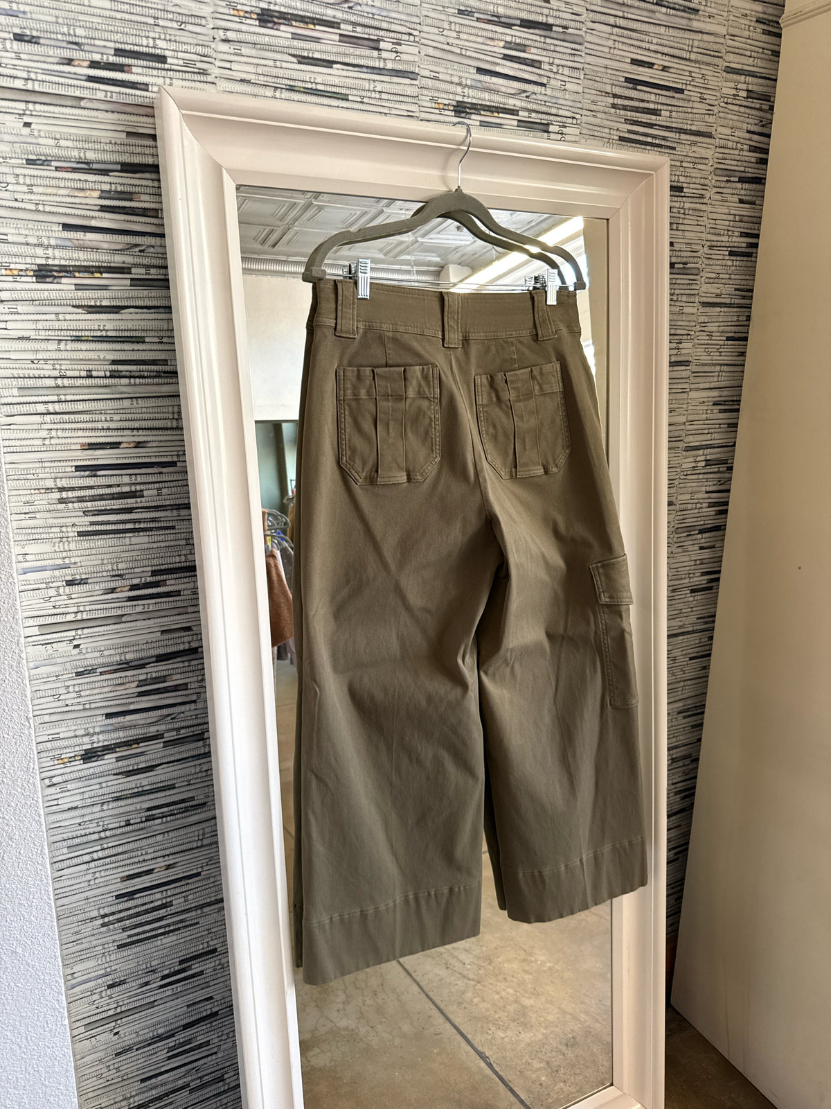 Spanx Size L Green Pants