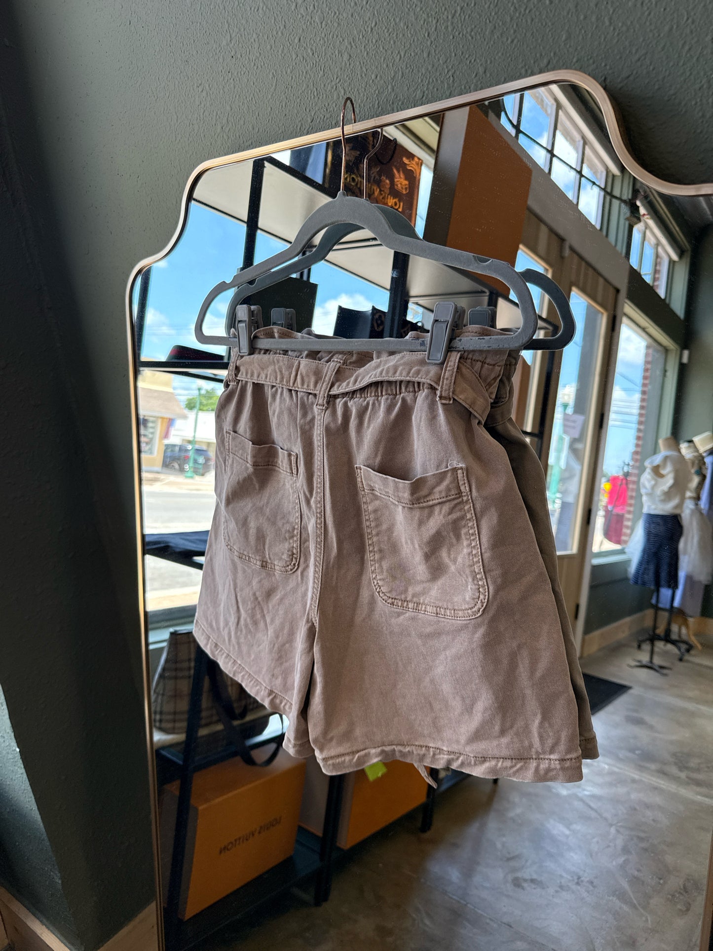 LOFT Size S Brown Shorts