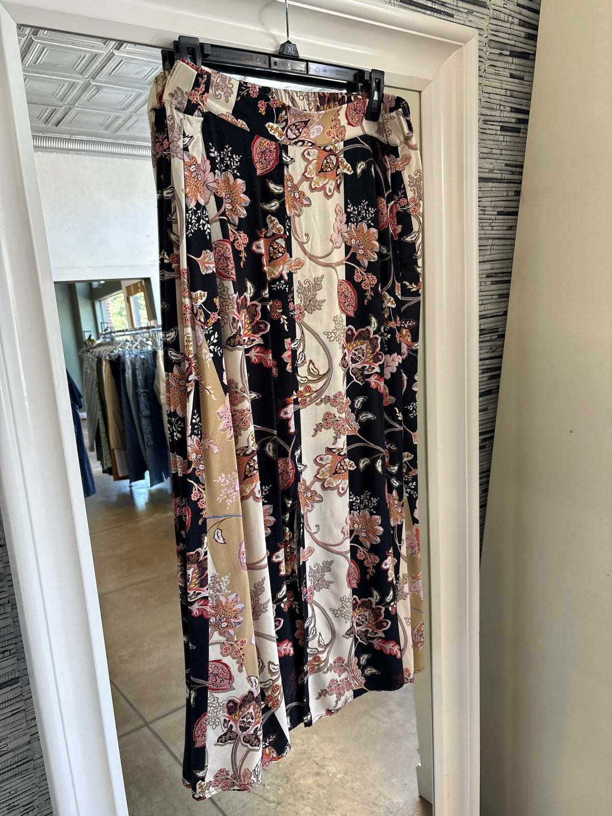 Saint + Sophia Size 10 Print Skirt