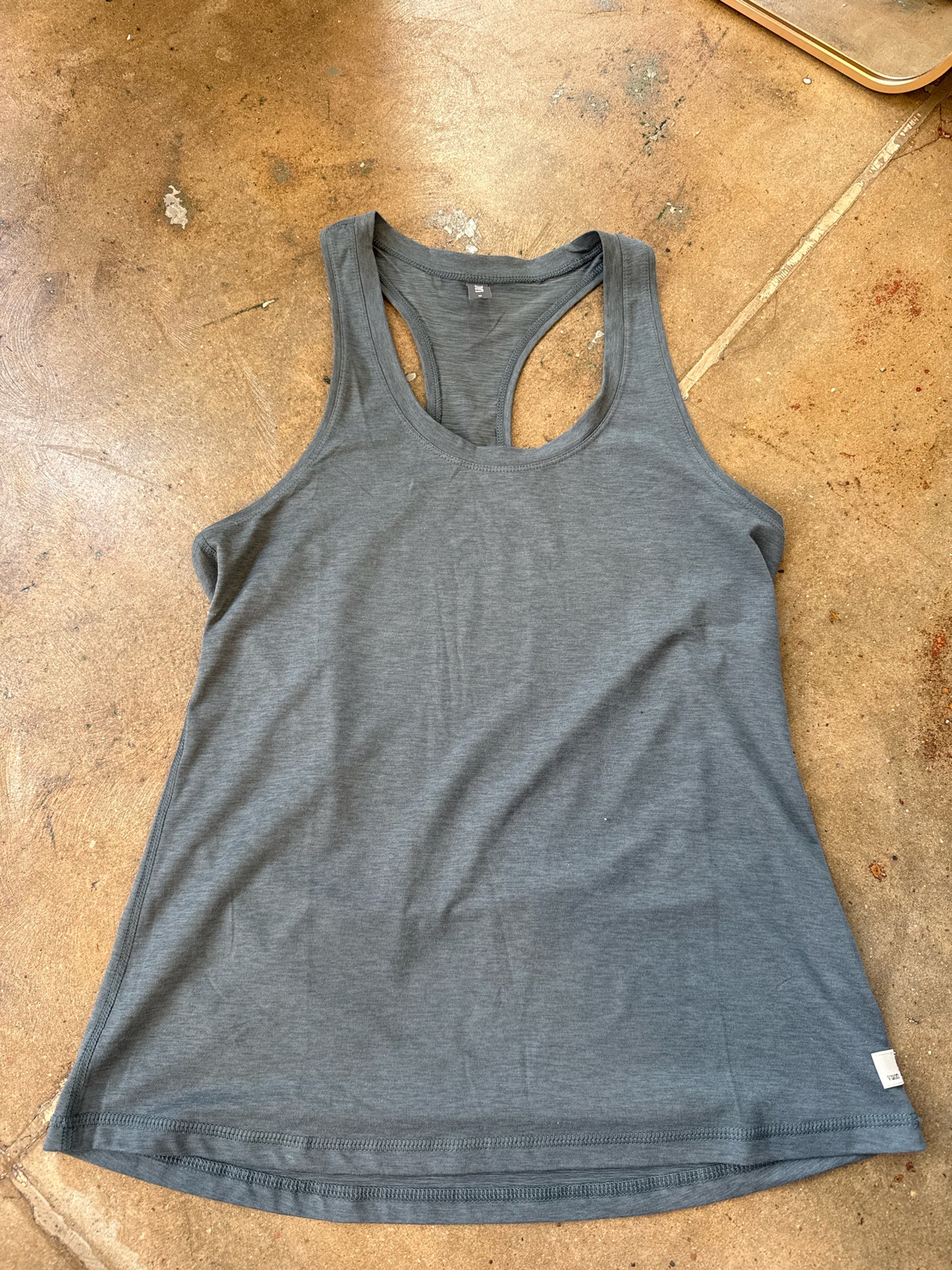 Vuori Size M Gray Green Tanks