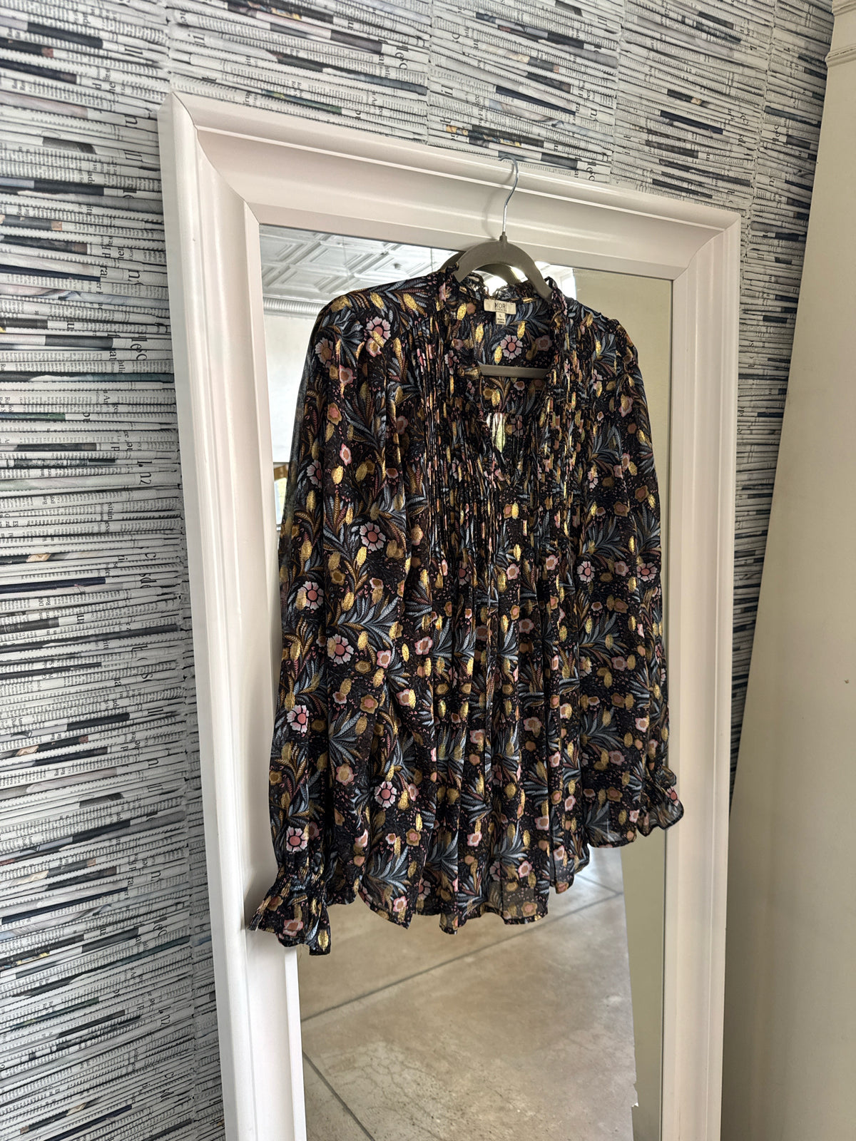 Kori Size L Black/Gold Top