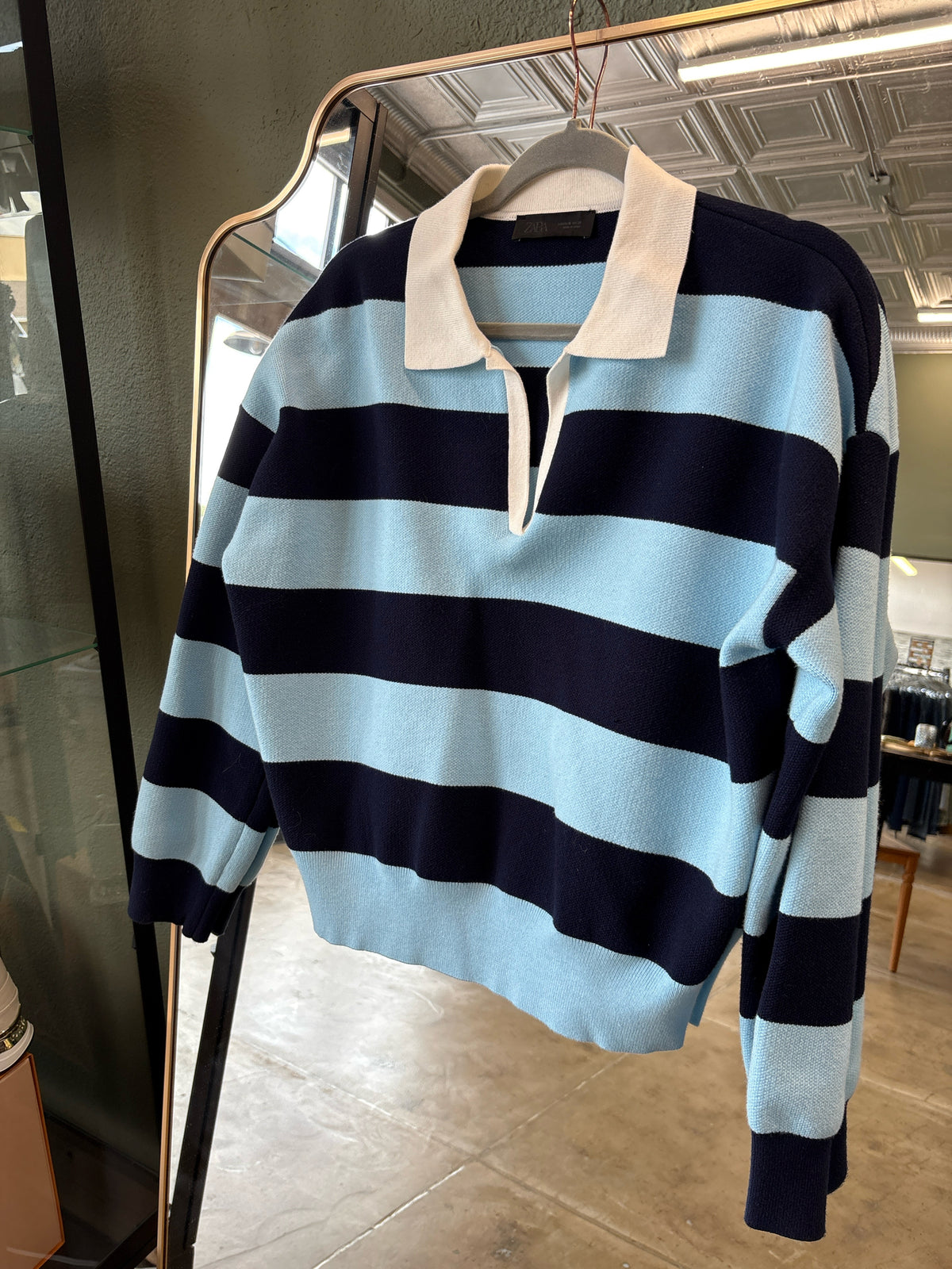 ZARA Size M Blue Stripe Sweater