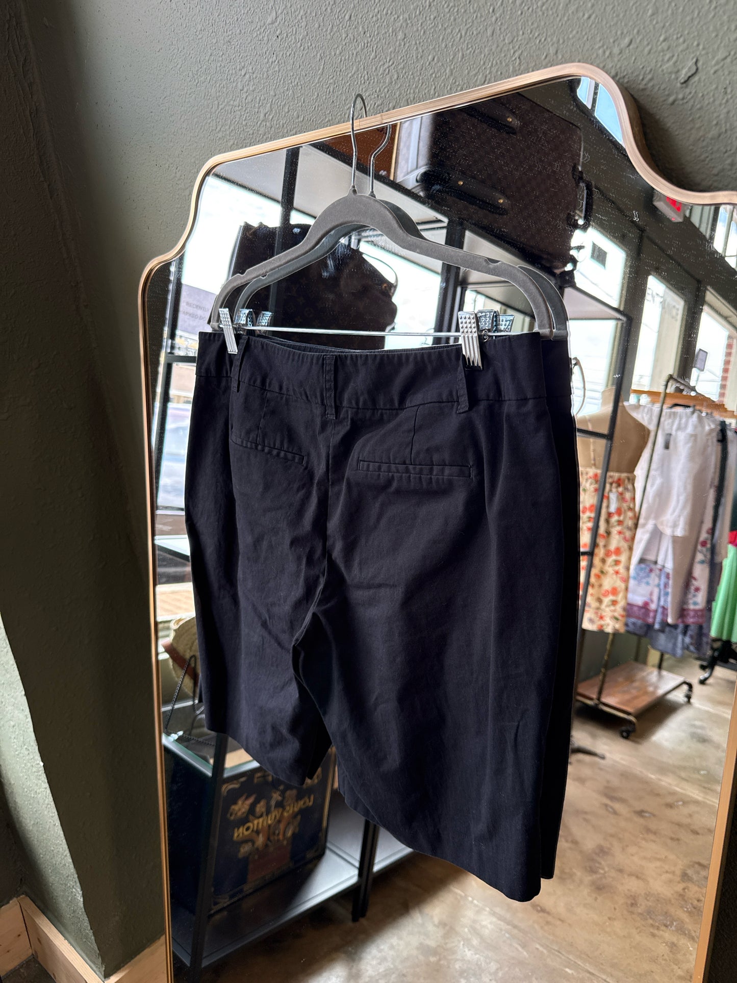 ANN TAYLOR Size 12 Black Shorts