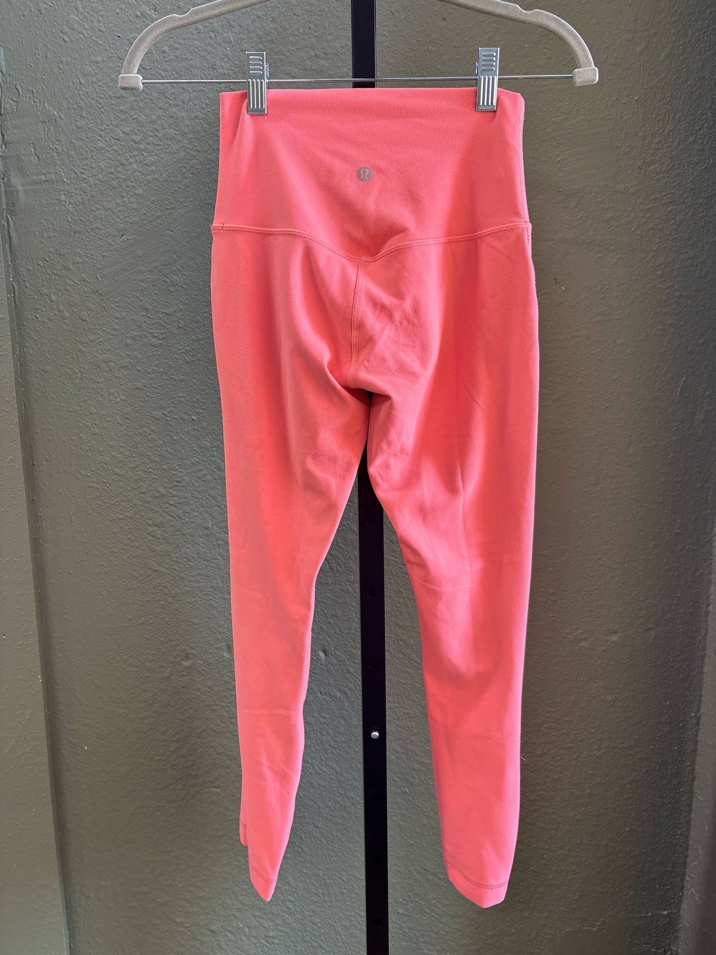 Lululemon Size 4 Pink Legging