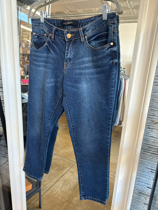Max Jeans Size 10 Med. Wash Jeans