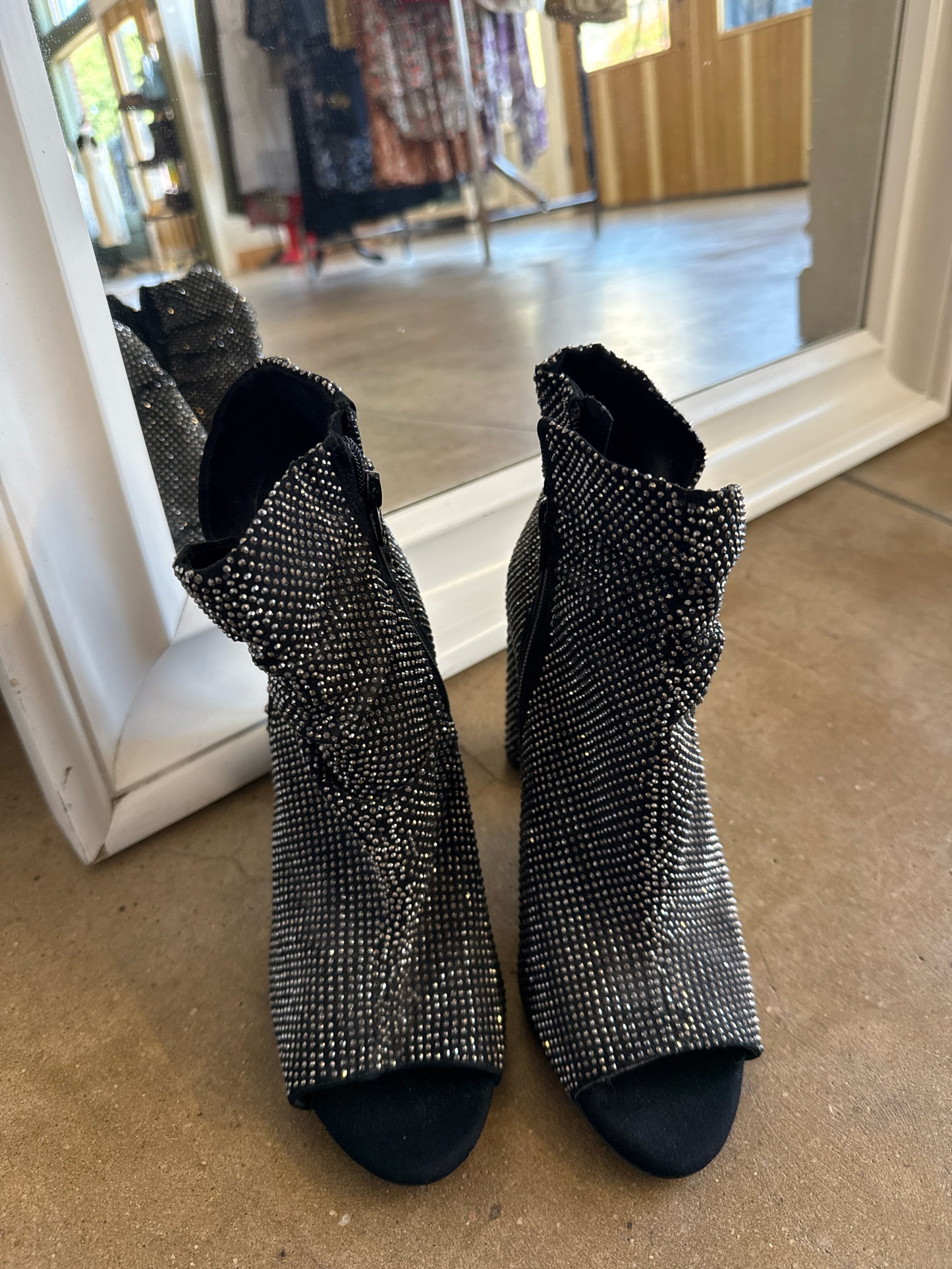 Gianni Bini Shoe Size 8 Black Boots