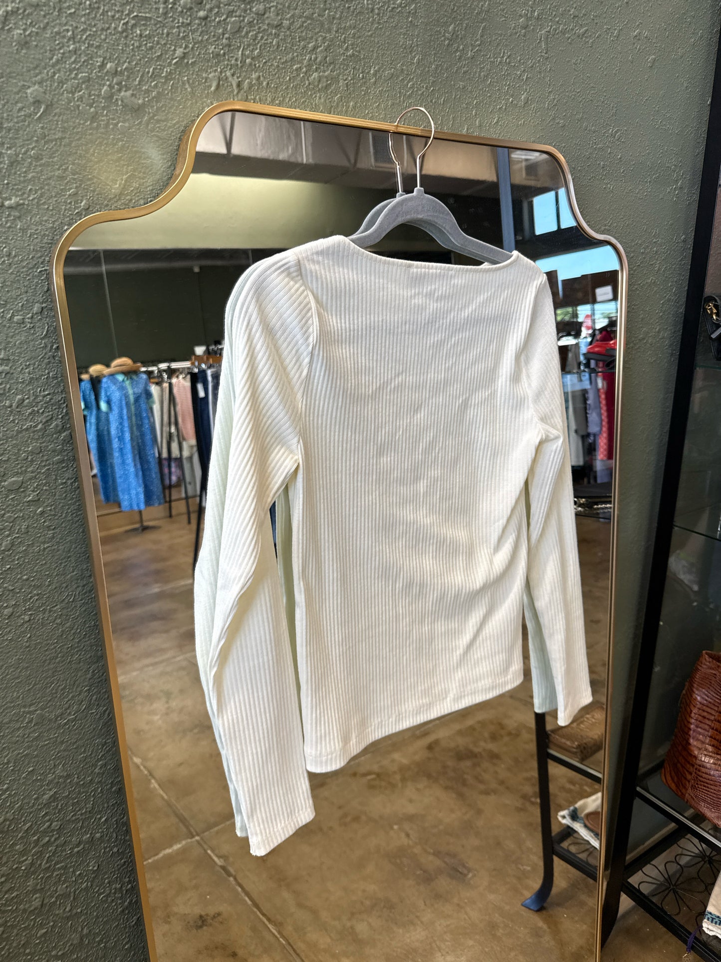 LOFT Size S Cream Top