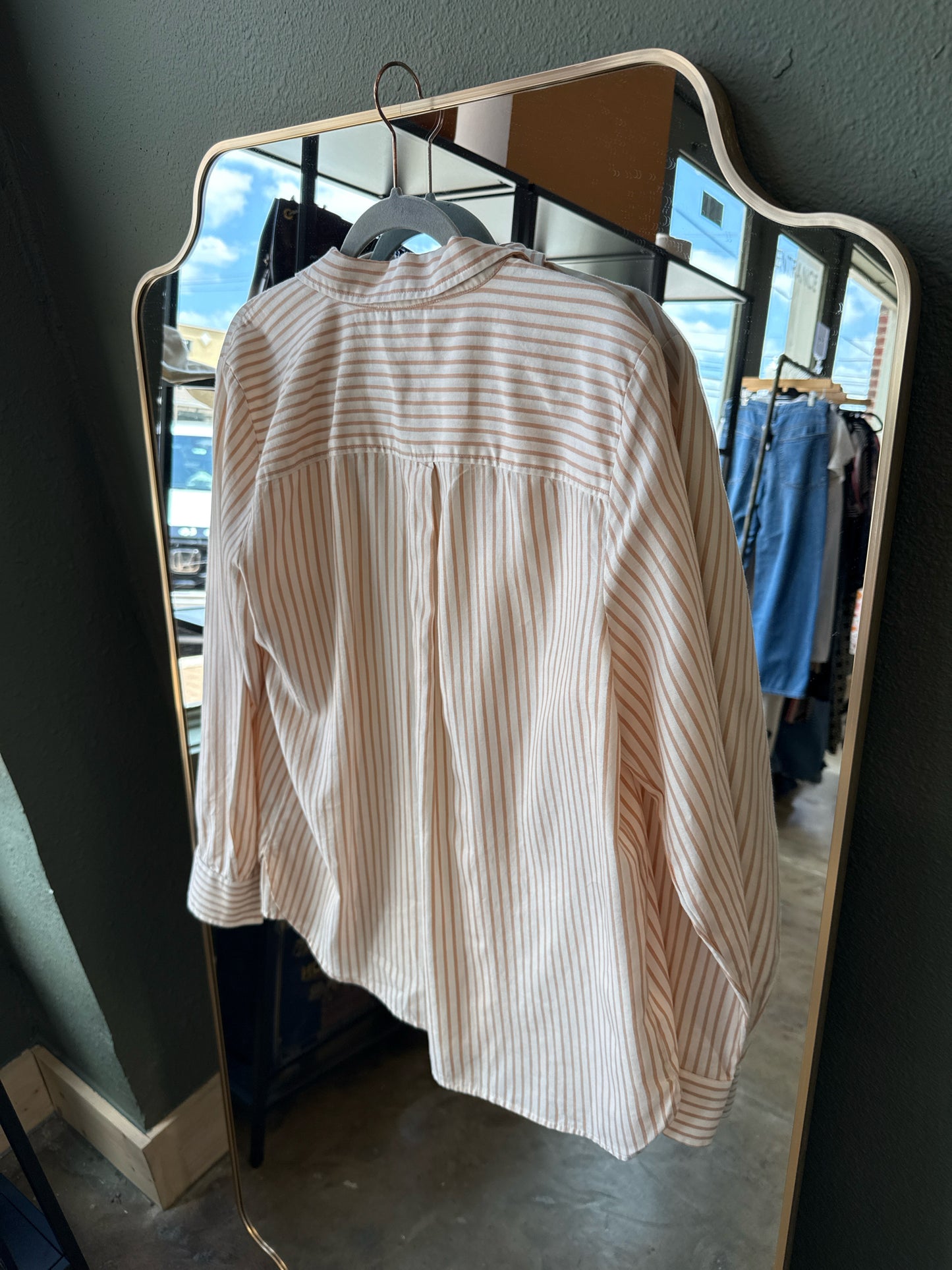 LOFT Size L White/Tan Stripe Top