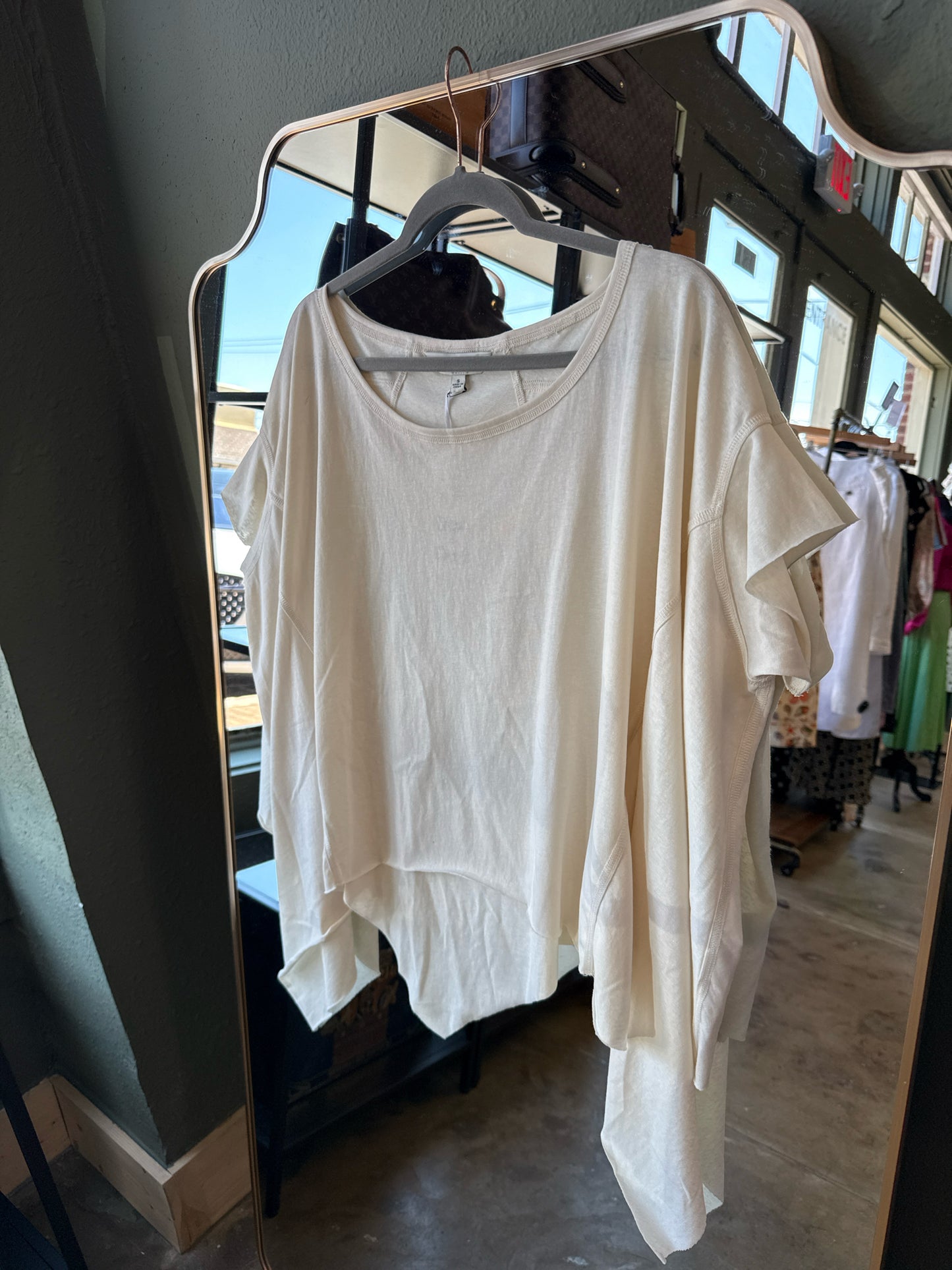Davi & Dani Size S Cream Top