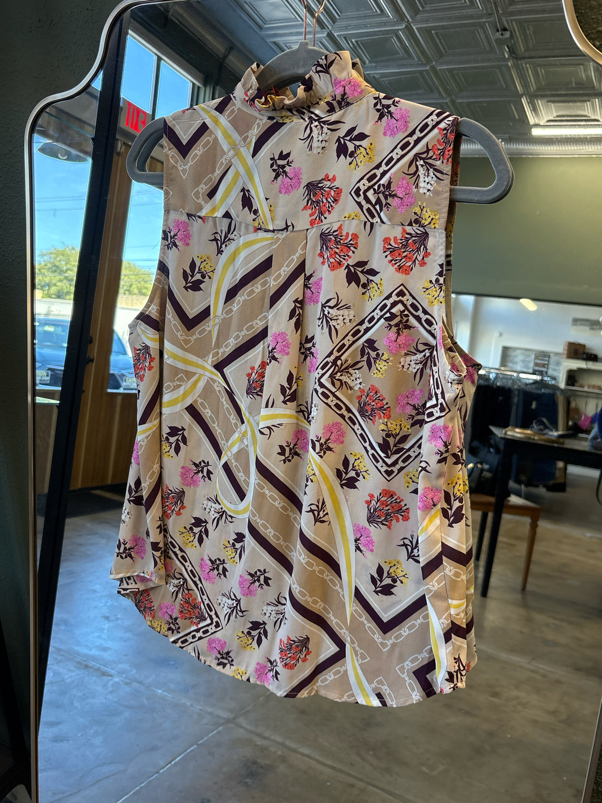 ANN TAYLOR Size M tan + multi Top