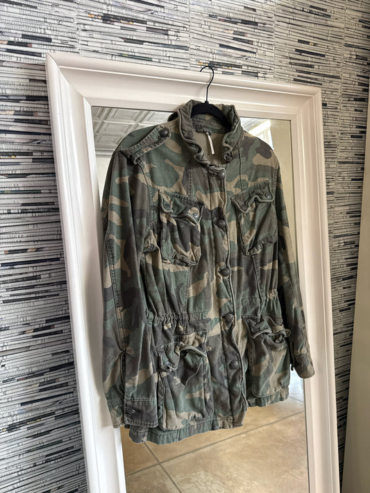 free people Size M Camo Jacket