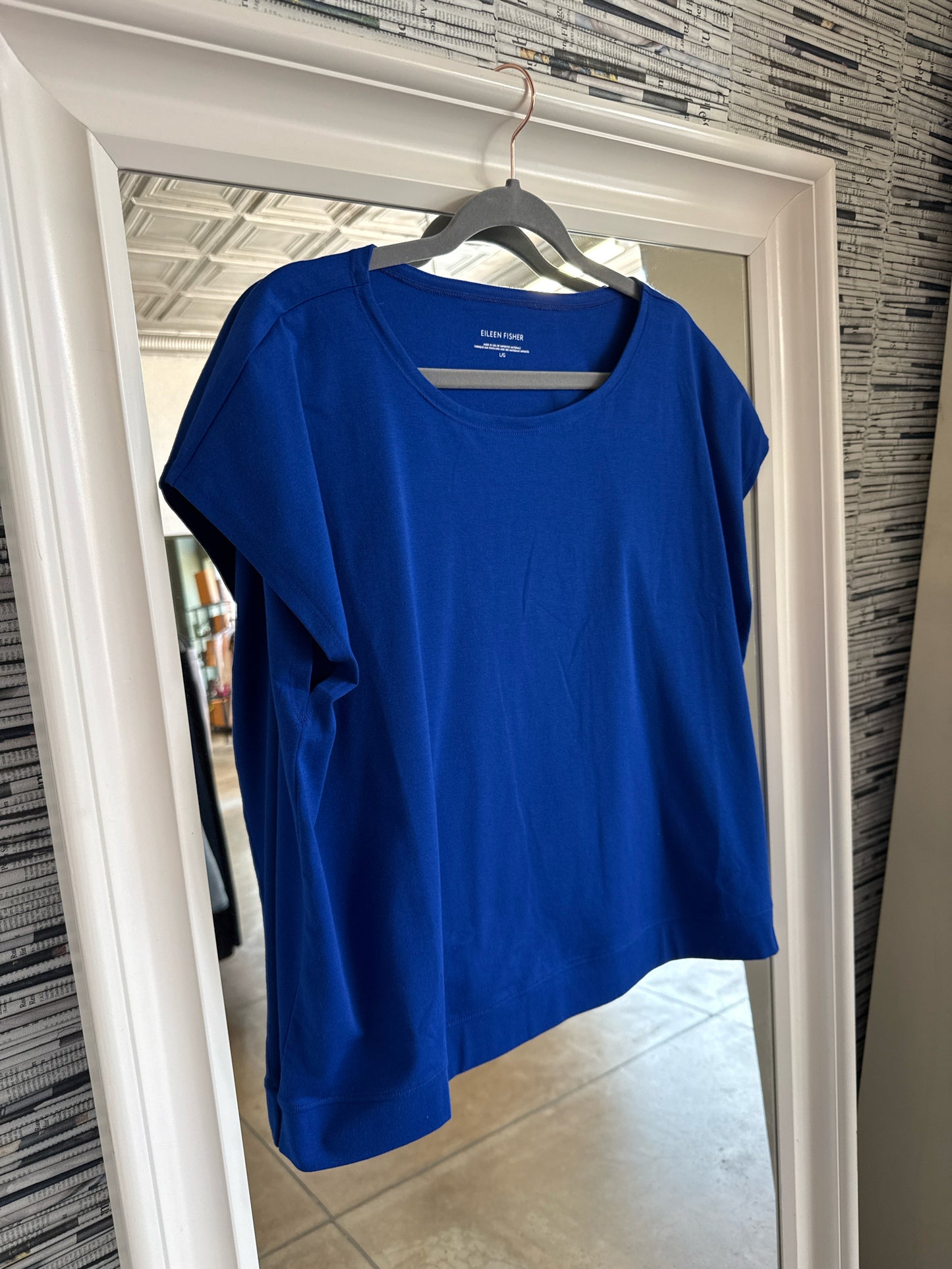 EILEEN FISHER Size L Blue Top