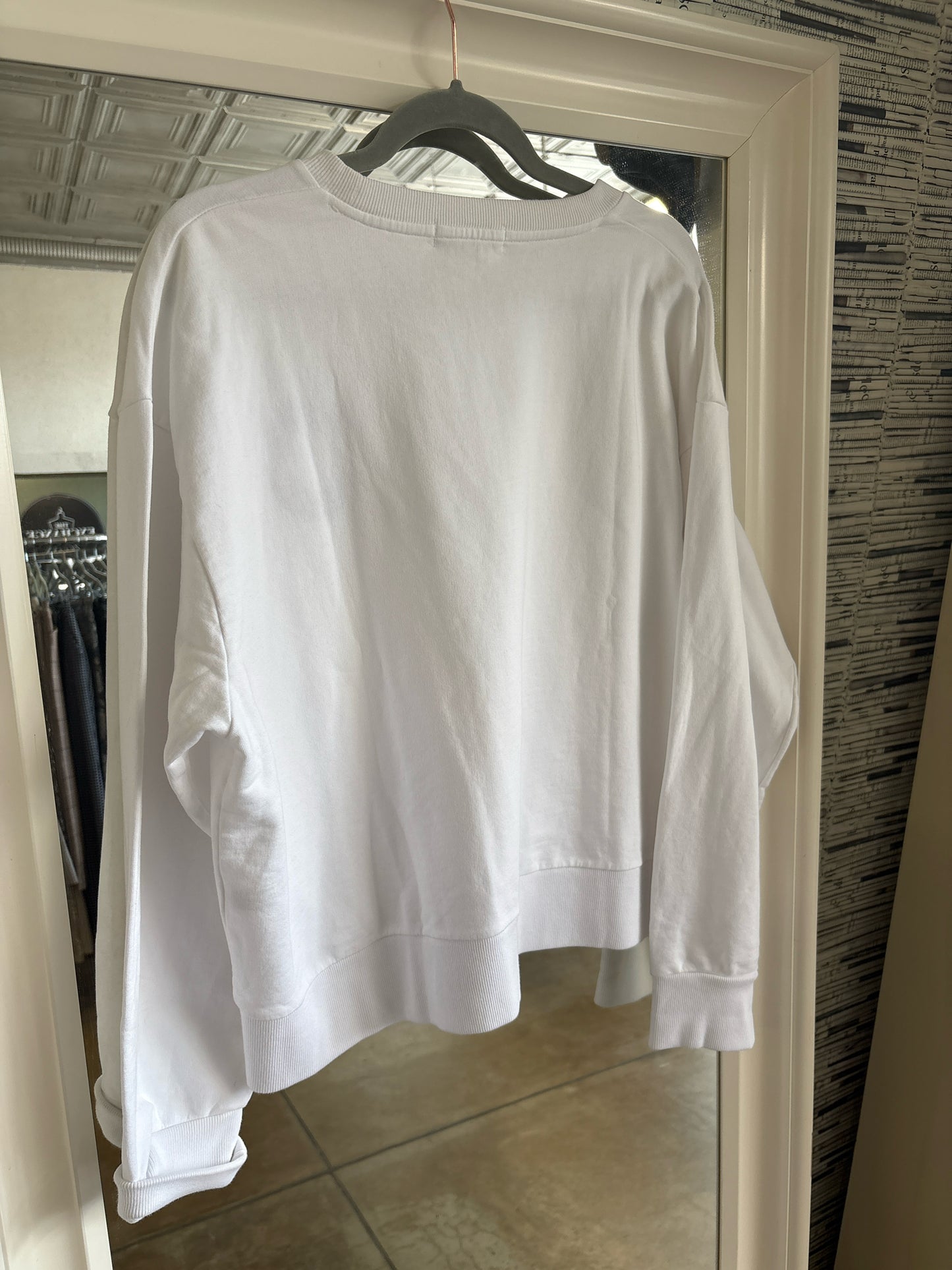 August Morgan Size L White Sweatshirt/Hoodie