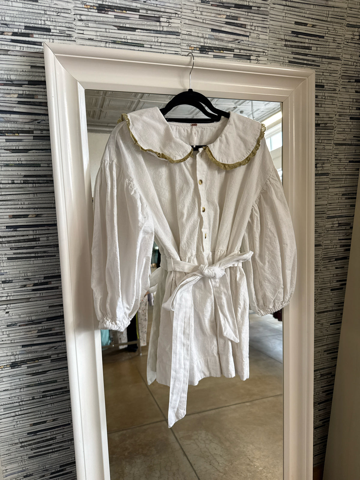 free people Size XL White Top