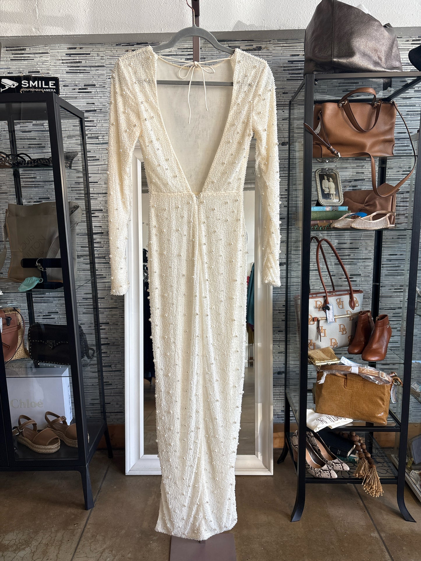 oh polly Size 2 Cream Pearls Formal