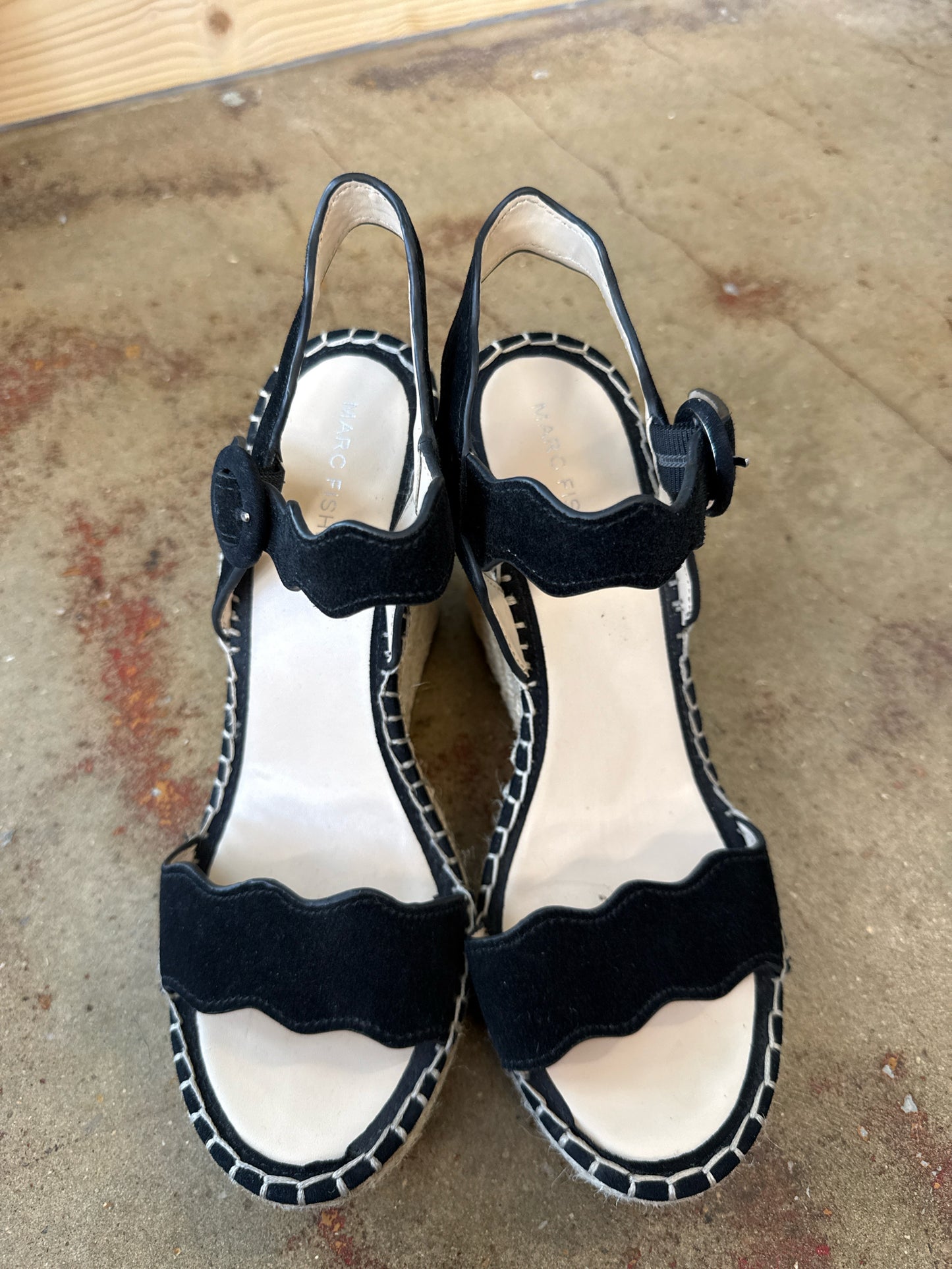 Marc Fisher Shoe Size 9 Tan/Black Wedge