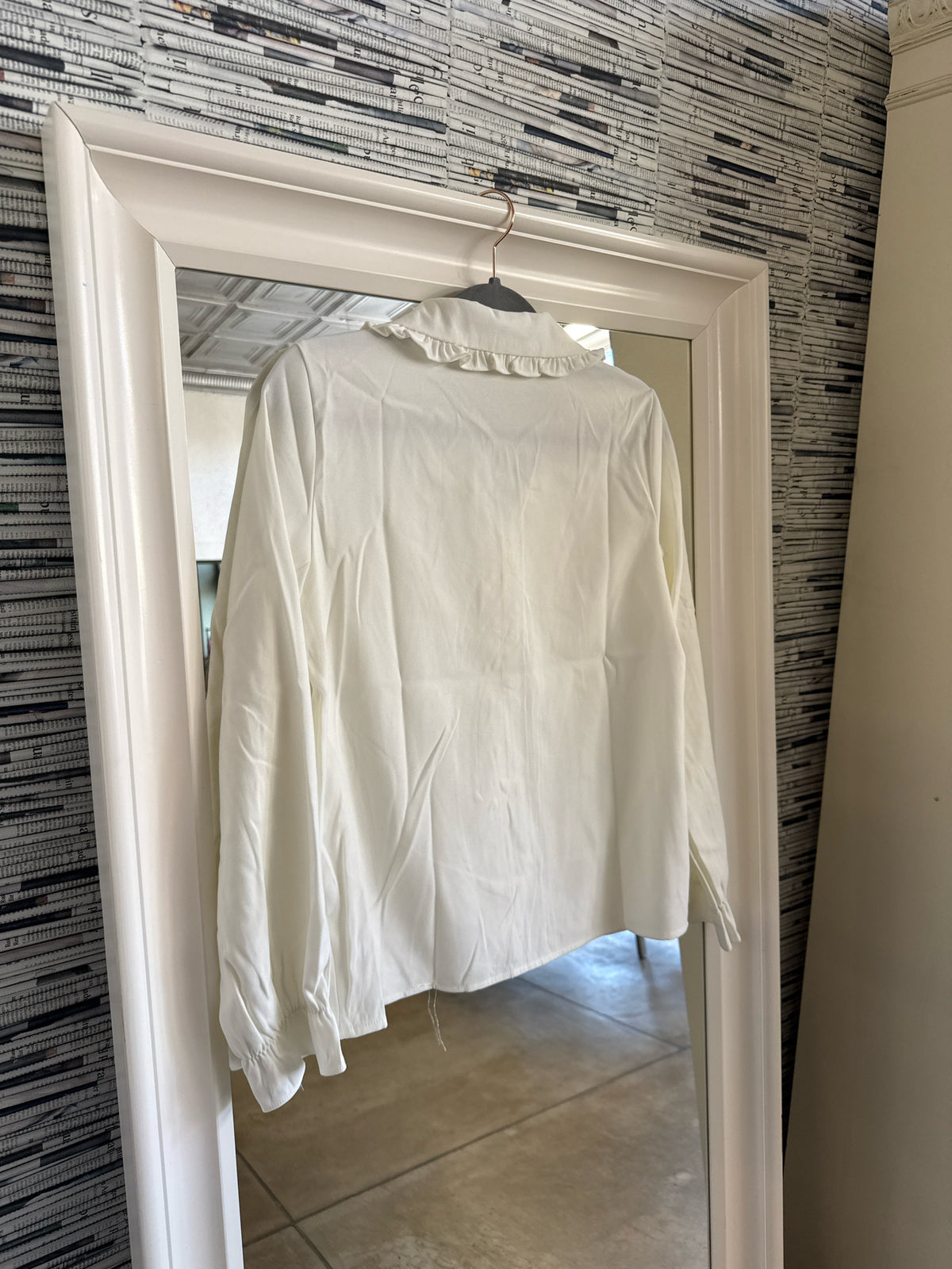 Grace & Chili Size M White Top
