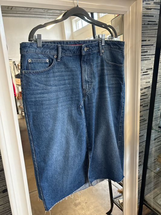 Lucky Brand Size 16 Denim Skirt