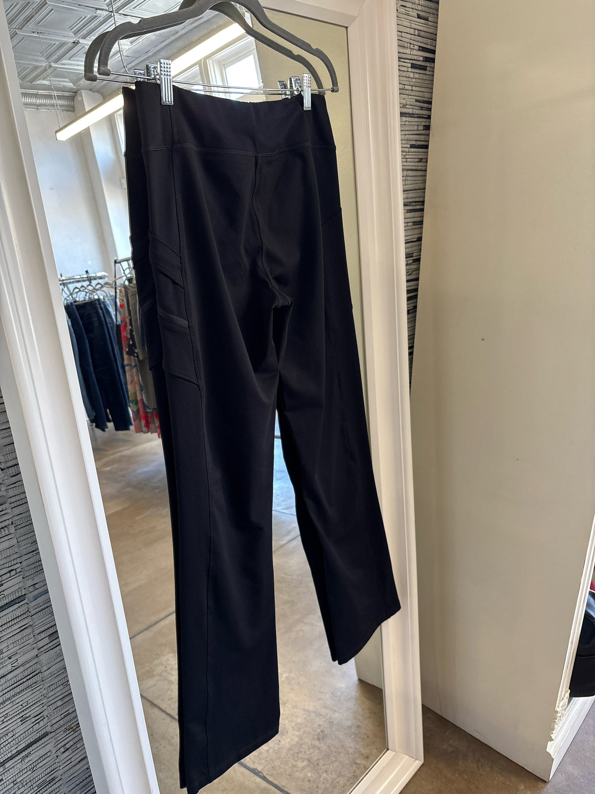 Eddie Bauer Size M Black Leggings