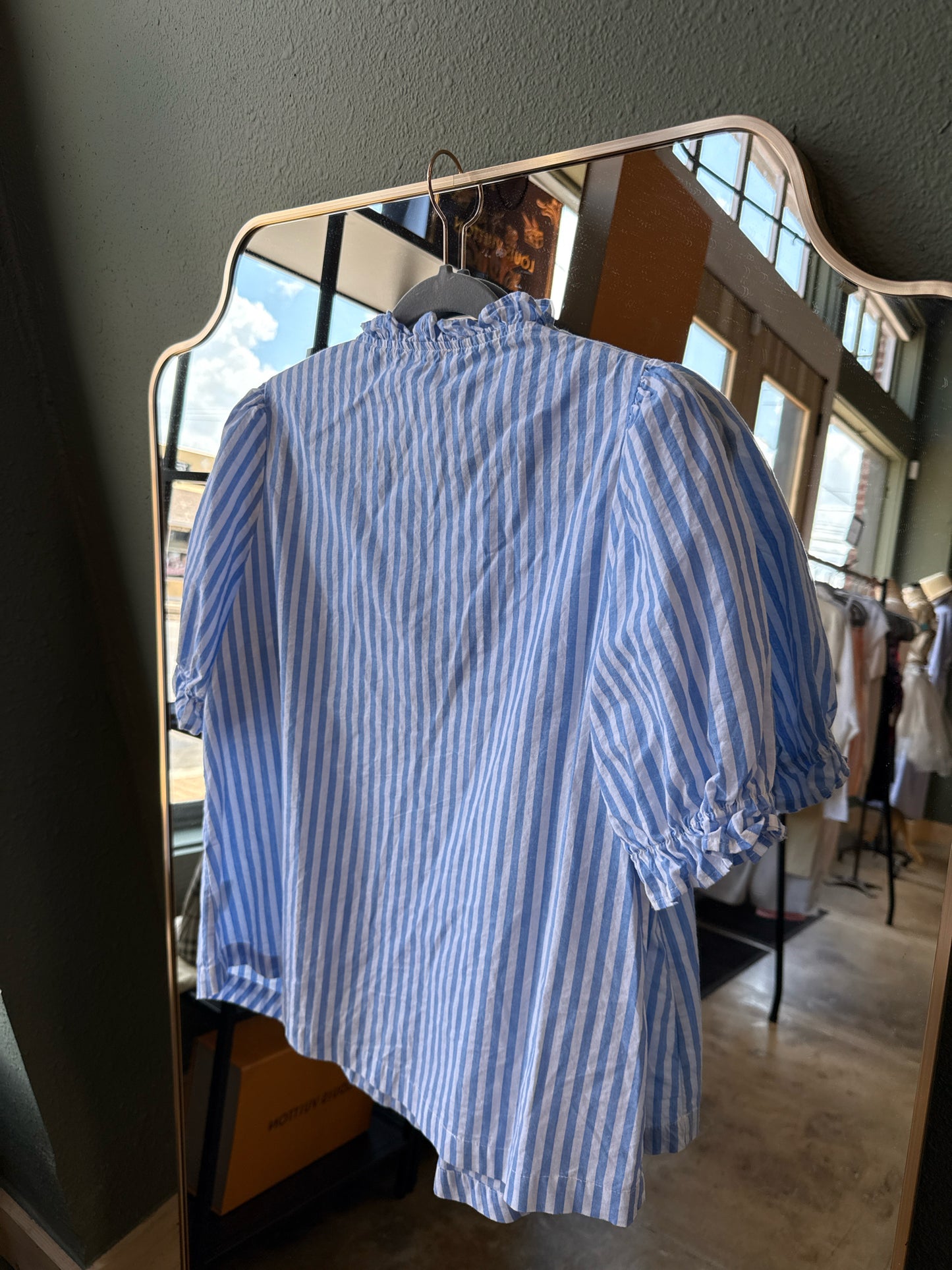 Umgee Size M Blue/White Top