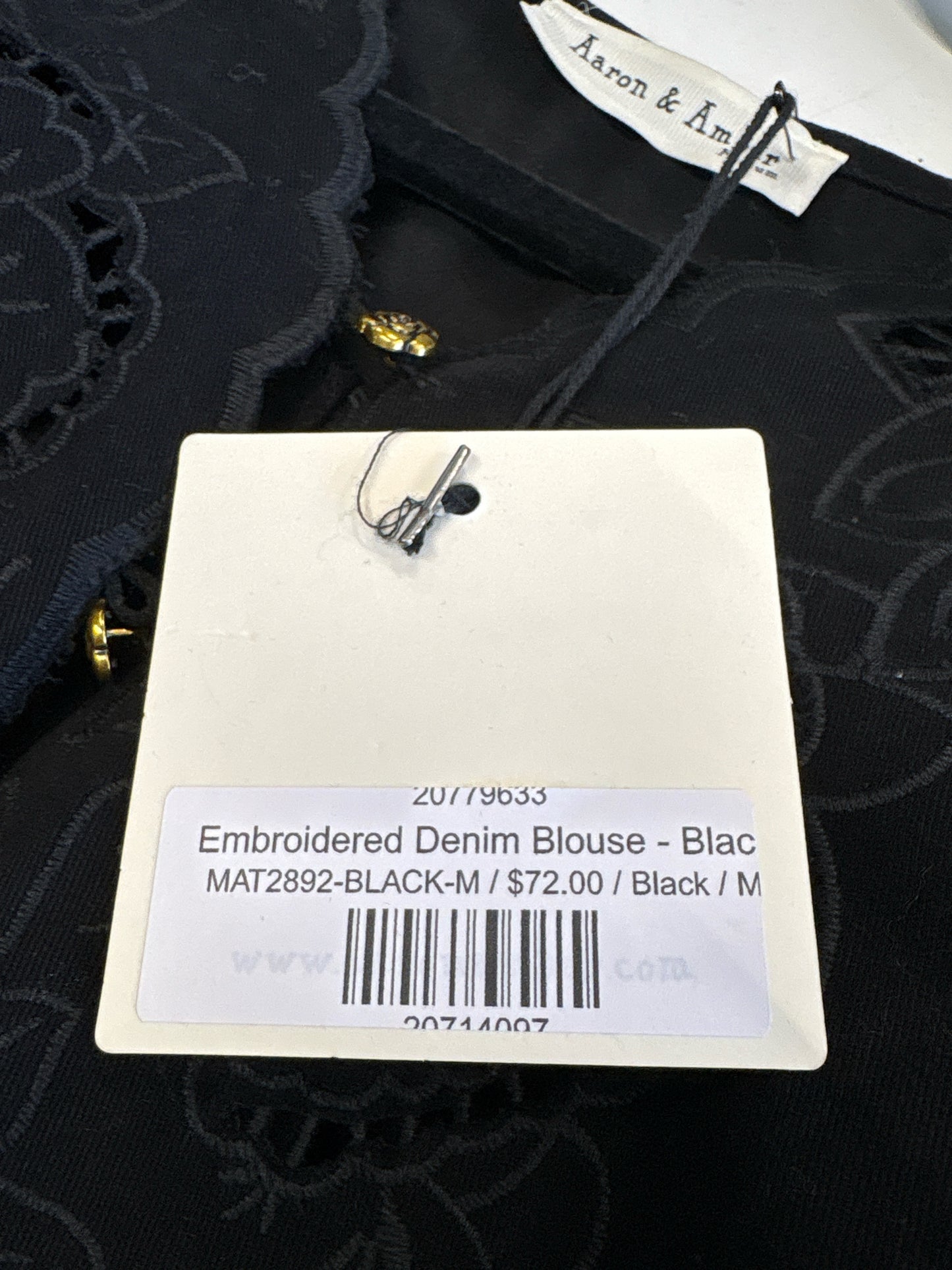 Aaron & Amber Size M Black Top