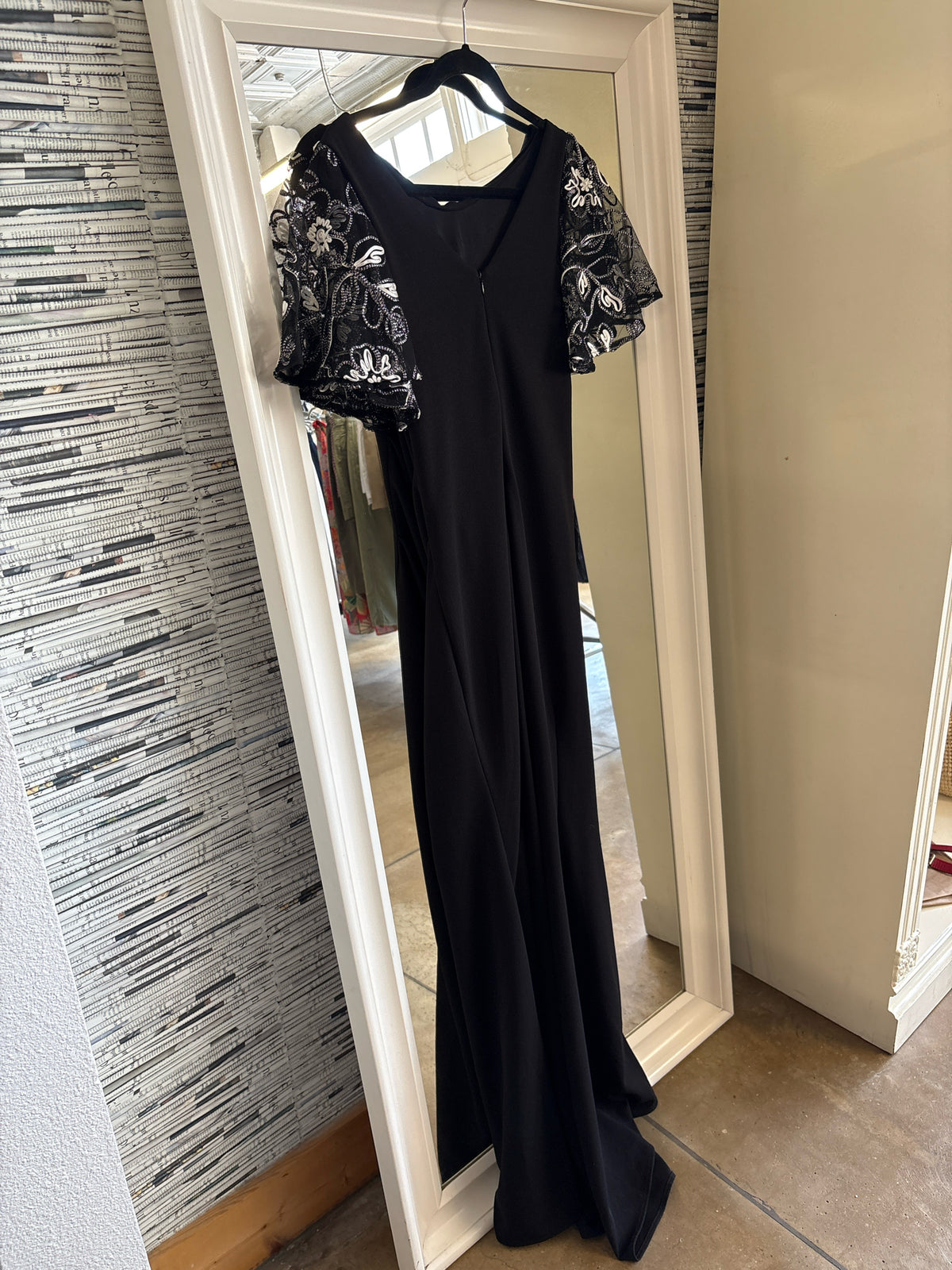 Betsy & Adam Size 4 Black Formal