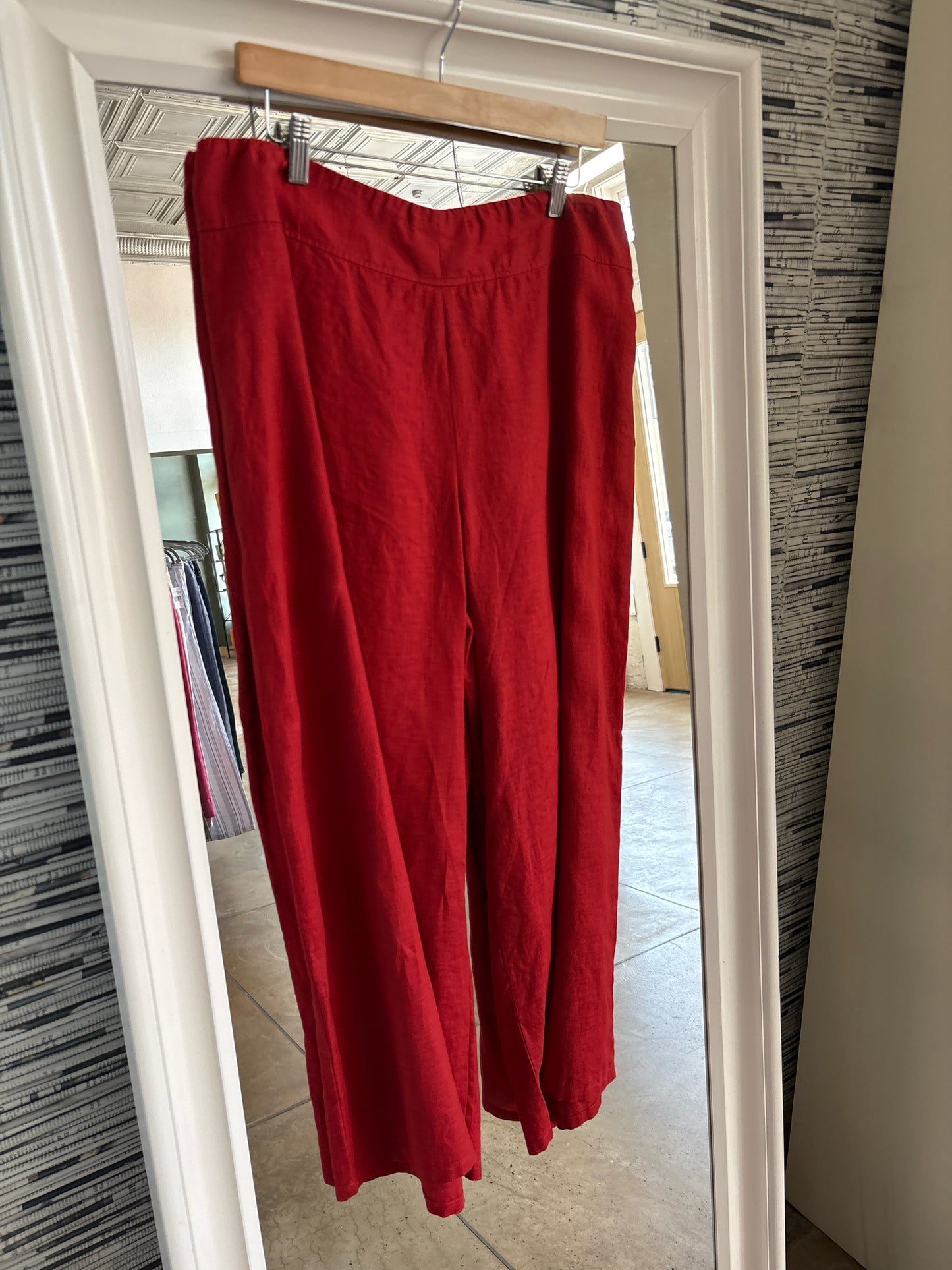 EILEEN FISHER Size 1X Red Pants
