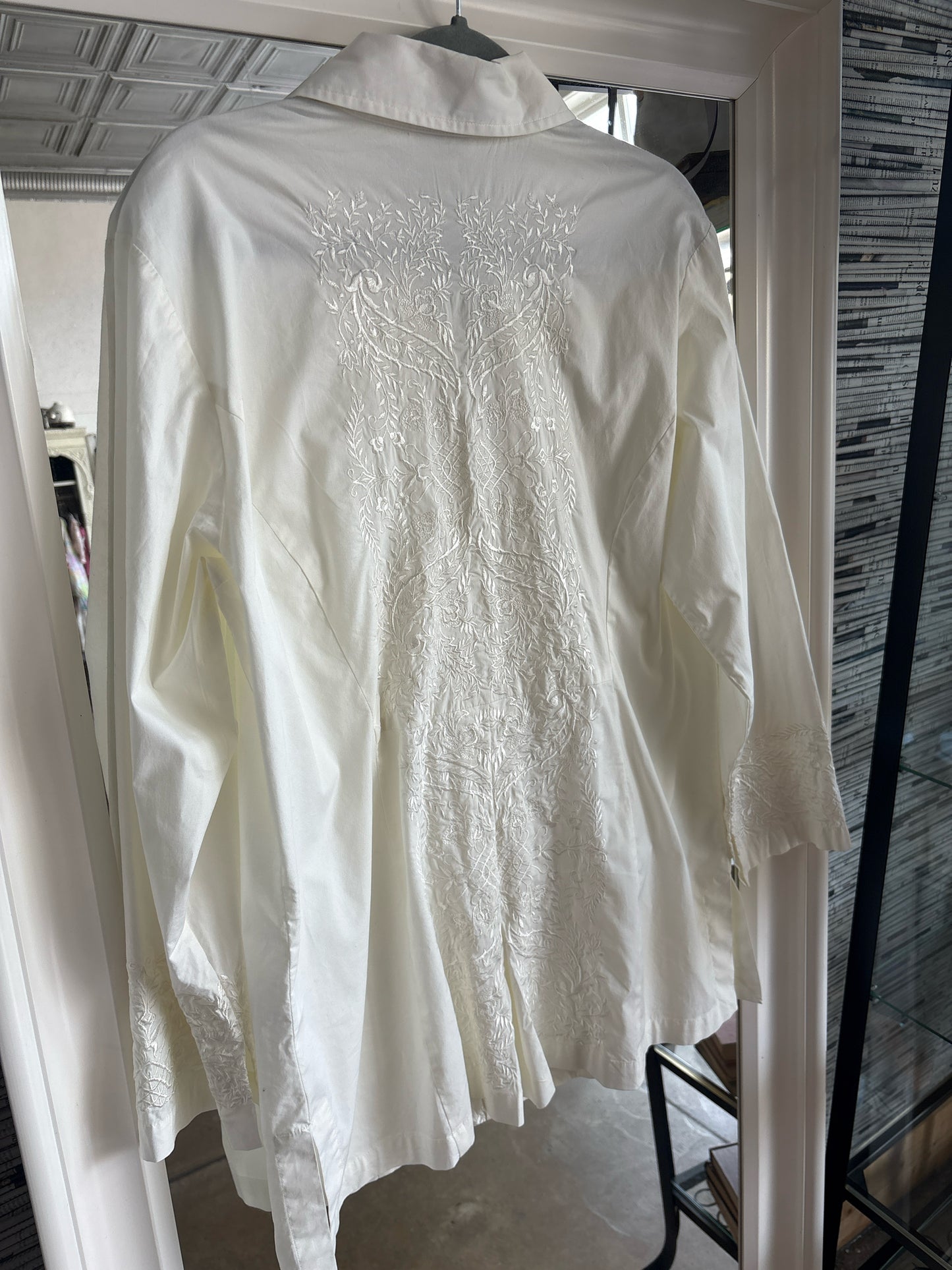 Coldwater Creek Size XL White lace detail Top