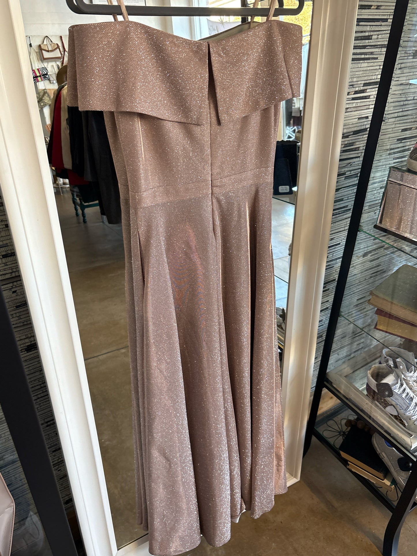 xscape Size 4 Formal