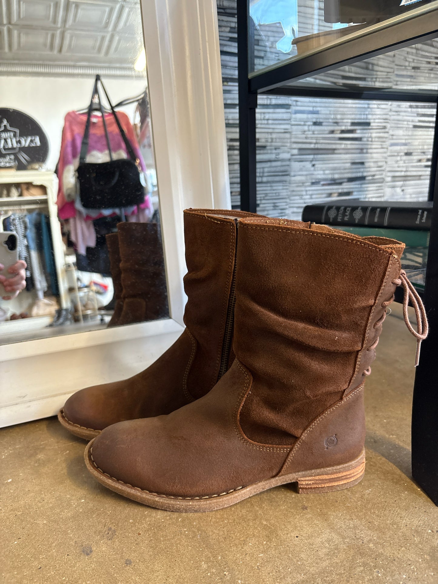 Born Shoe Size 7.5 Boots