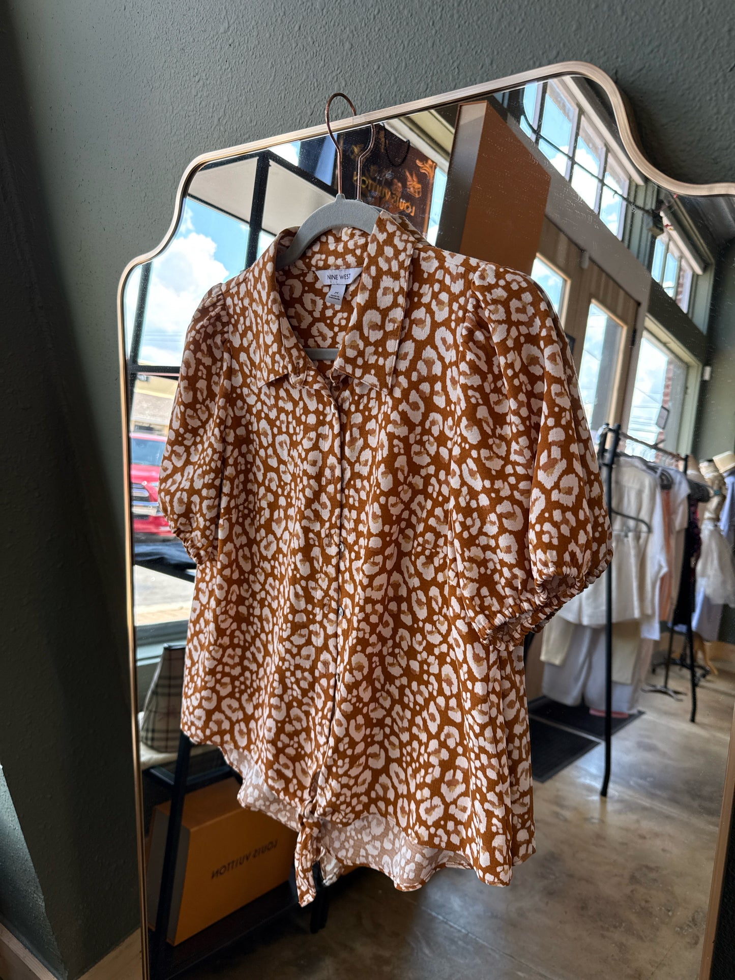 Nine West Size M Orange Top