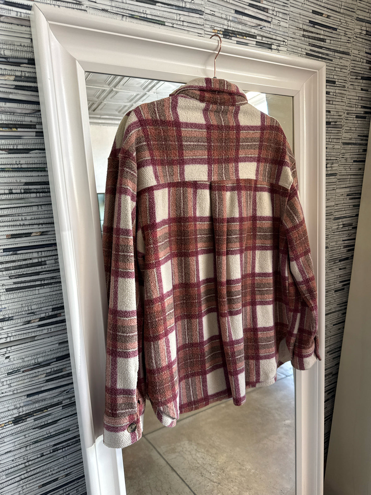 American Eagle Size M Maroon/Orange Shacket