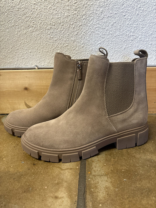 Blondo Shoe Size 9.5 Tan bootie Boots