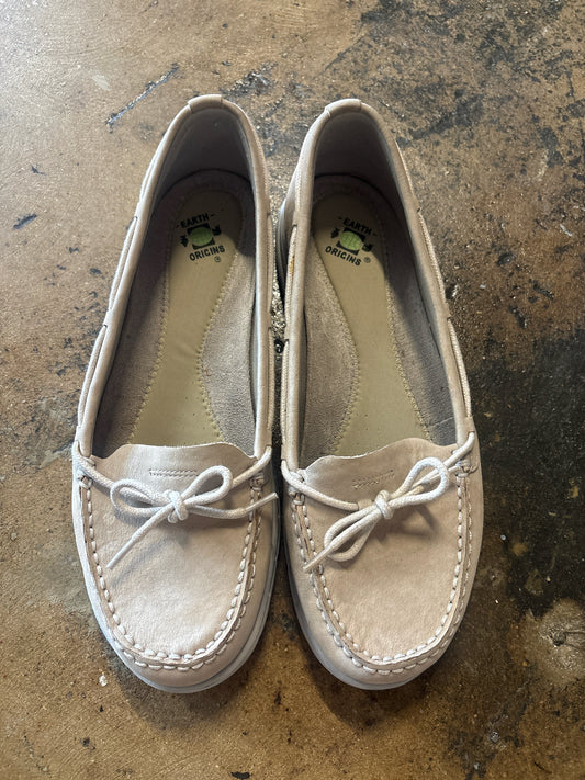 Earth Origins Shoe Size 10 Cream Loafers