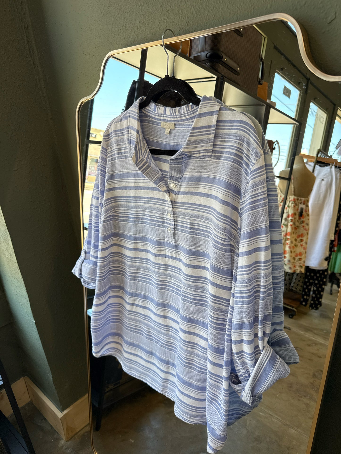 TALBOTS Size XL Blue/White Top