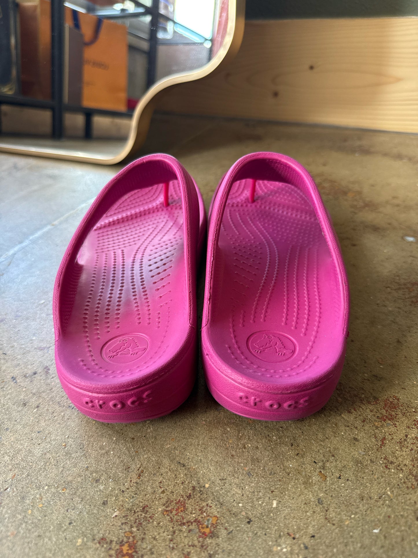 Crocs Shoe Size 9 Pink Flip Flops