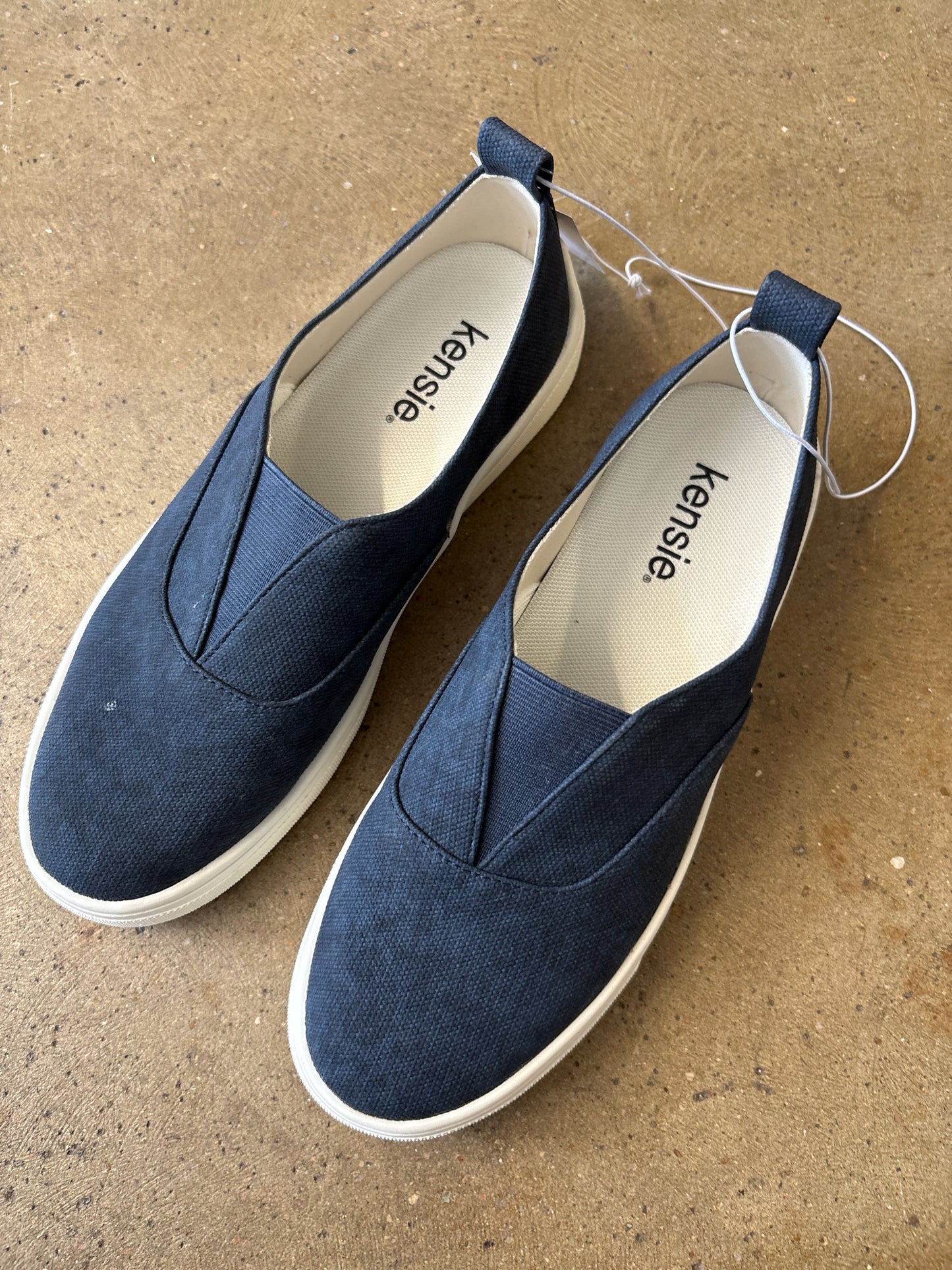 Kensie Shoe Size 6.5 Navy Sneakers