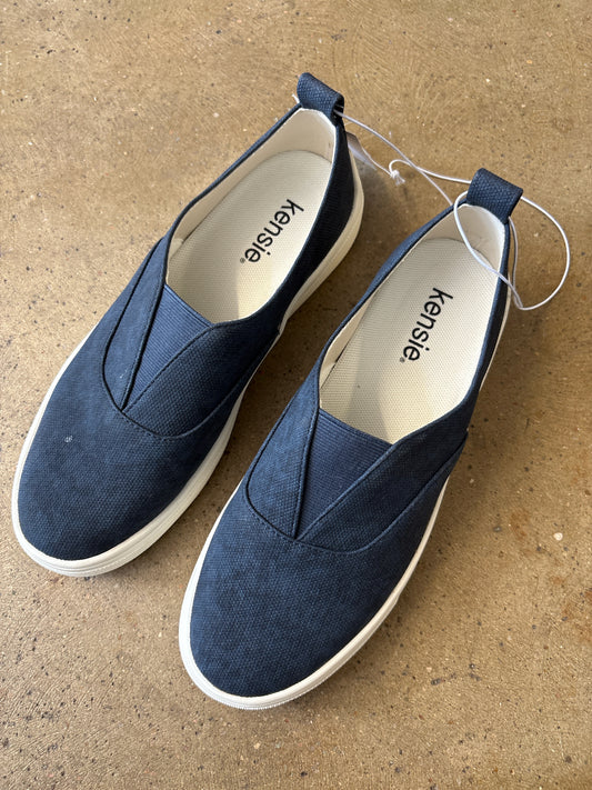 Kensie Shoe Size 6.5 Navy Sneakers