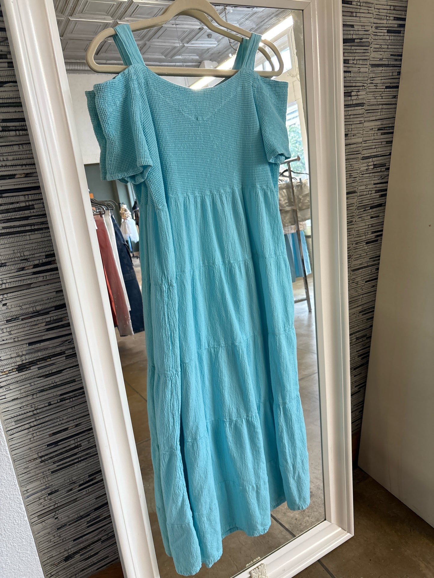 Dunes Size M Aqua Dress