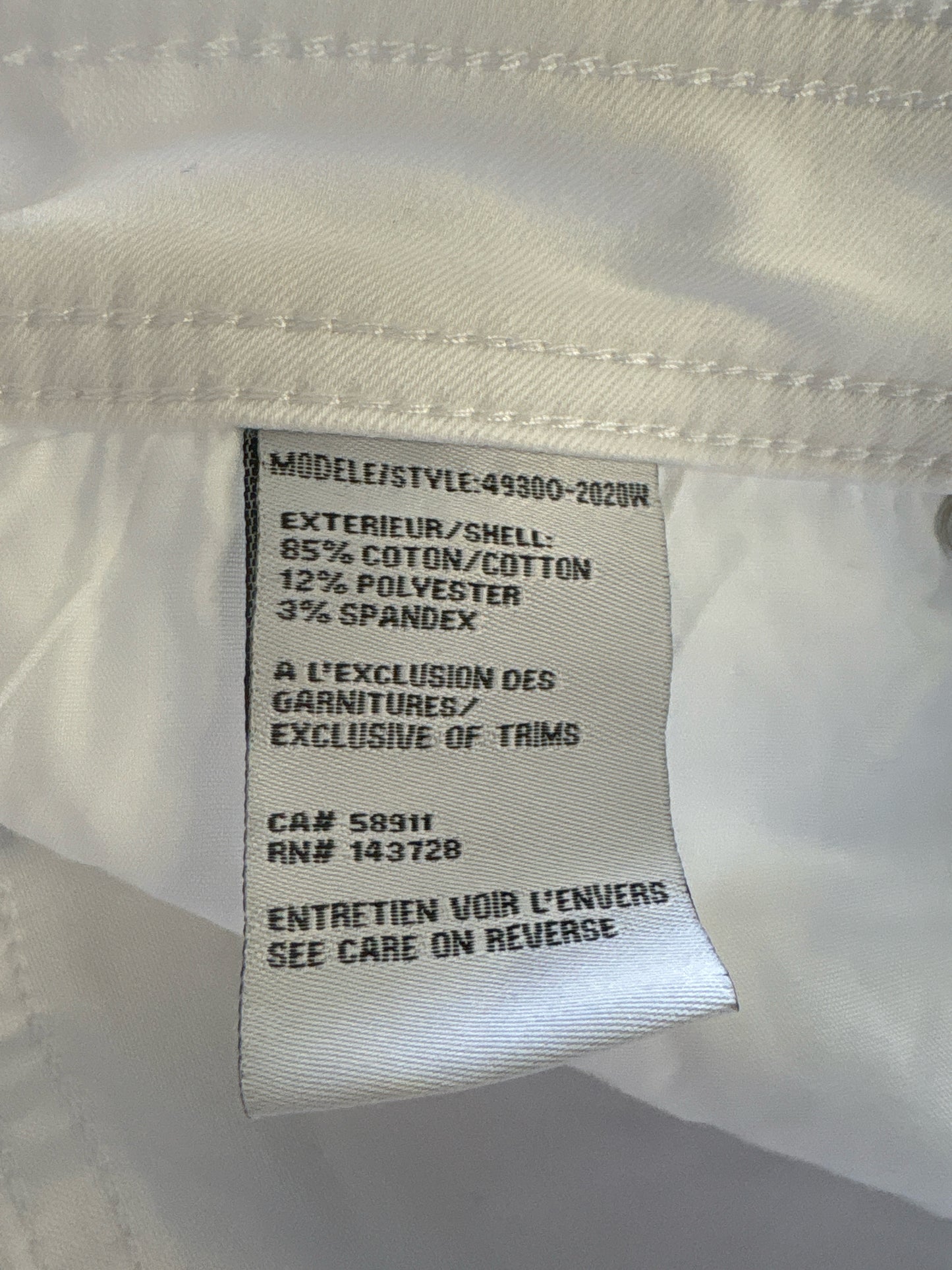 Tribal Size 6 White Shorts