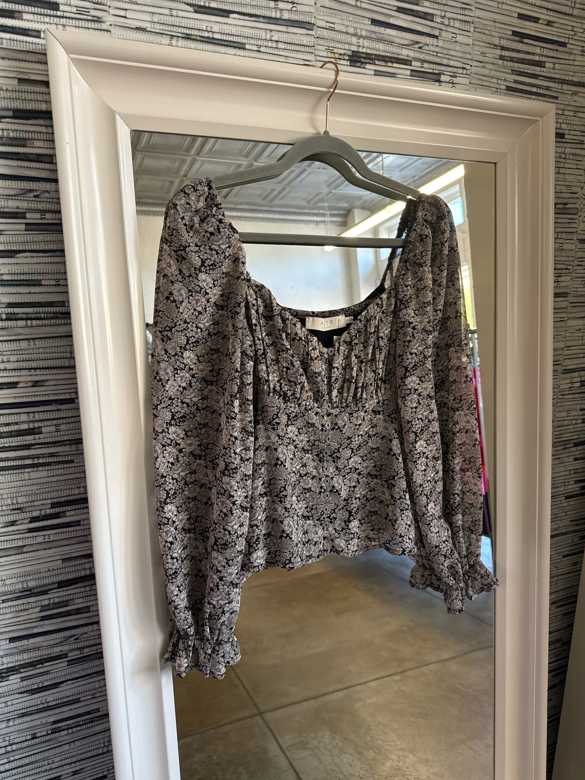 Astr the Label Size S Black/Brown Top