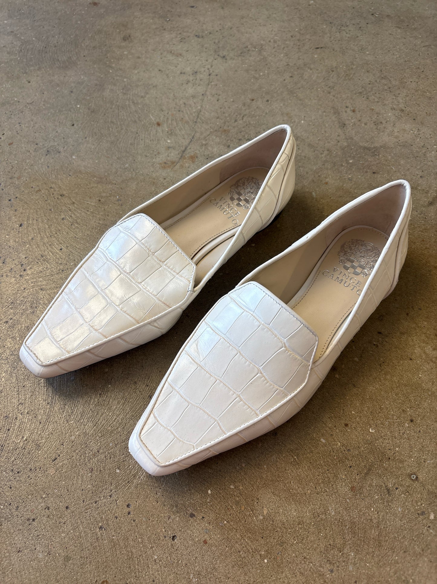Vince Camuto Shoe Size 6.5 Ivory Animal Print Flats