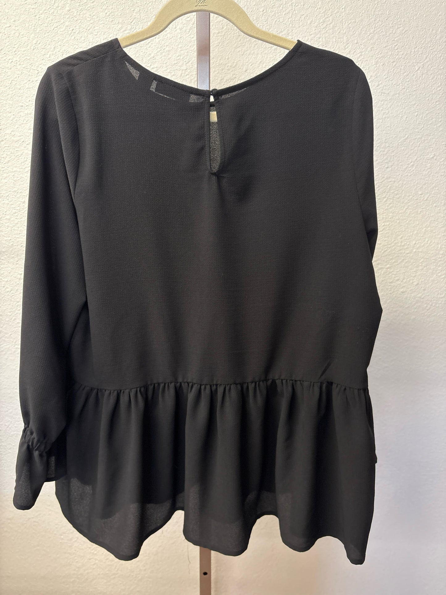 halogen Size 1 Top