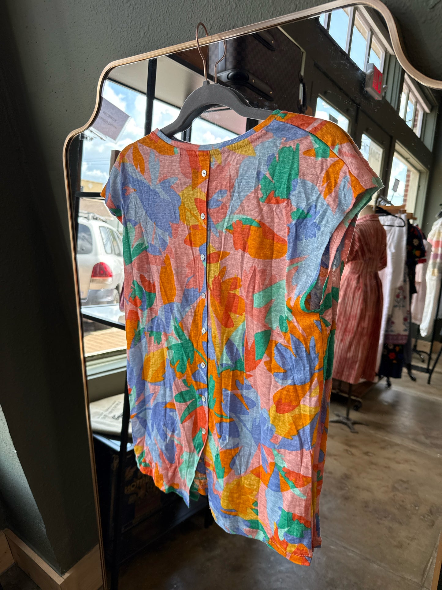 JOIE Size M multi Tee