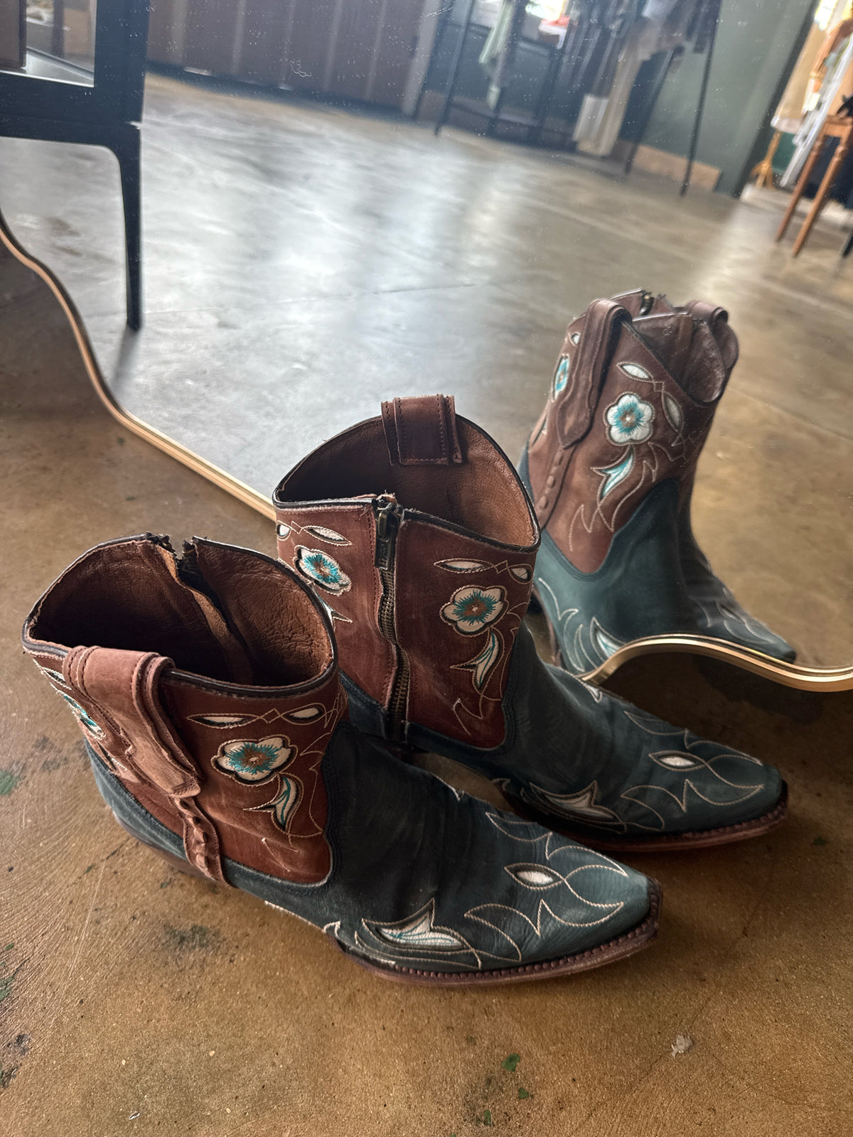 circle G Shoe Size 10 Brown/Teal Boots